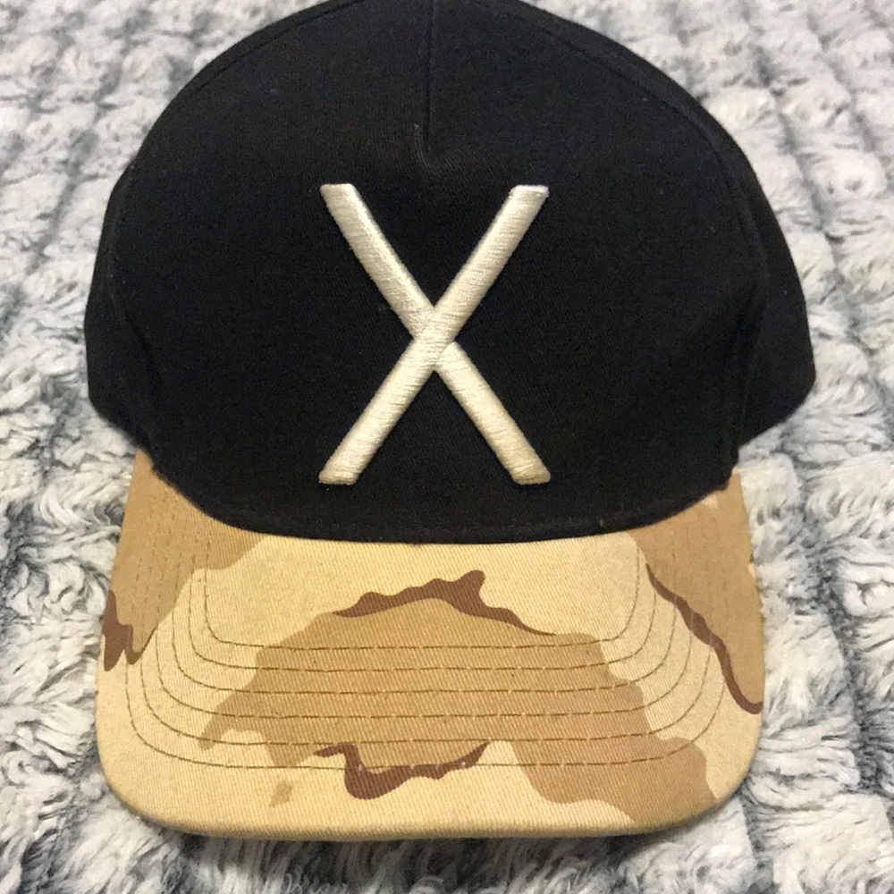 10 DEEP SNAPBACK